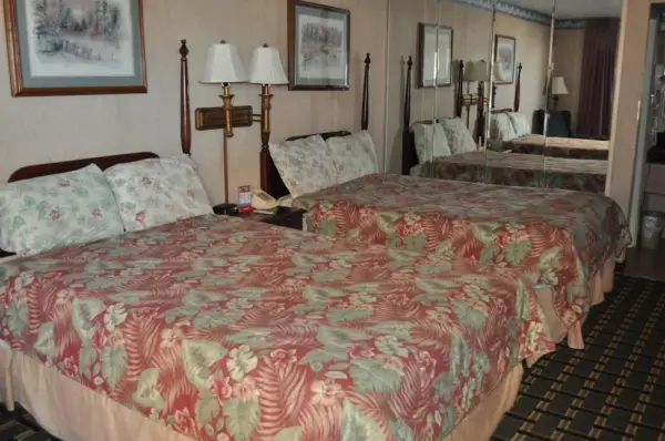 Executive Inn and Suites Springdale 7